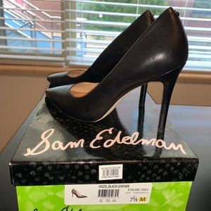 Sam Edelman Hazel Pointed Toe Pump. Black Leather